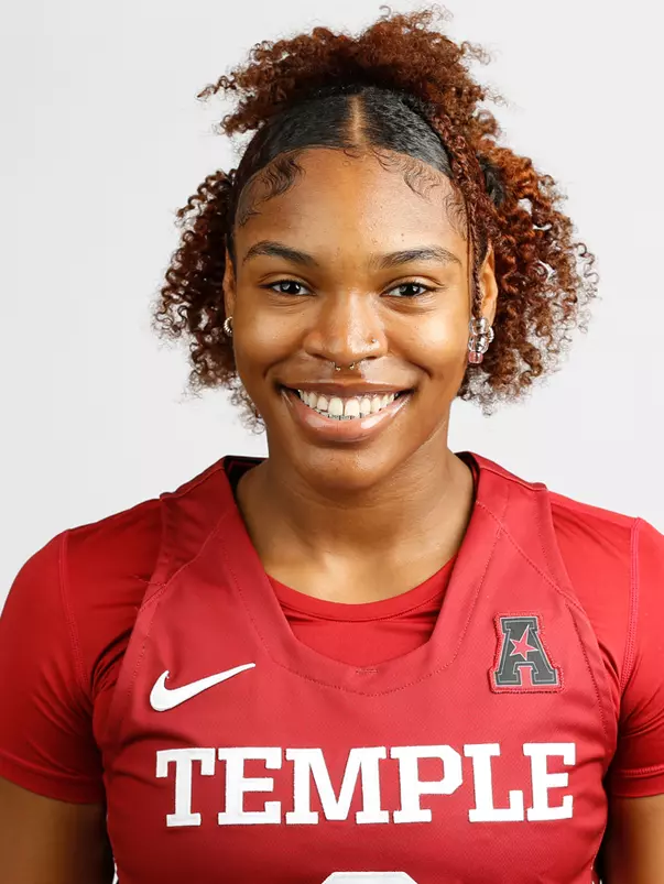 Makayla Waleed Headshot