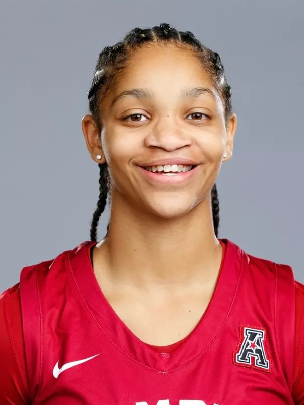 Kendall Currence Headshot