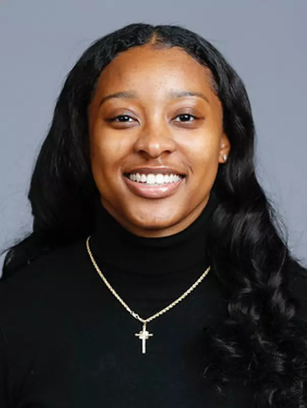 Sianni Martin Headshot