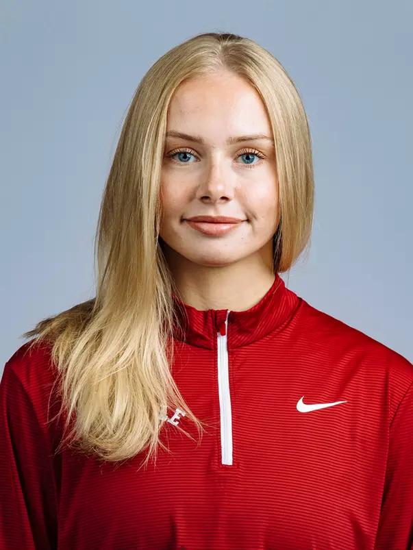 Lauren Greig Headshot