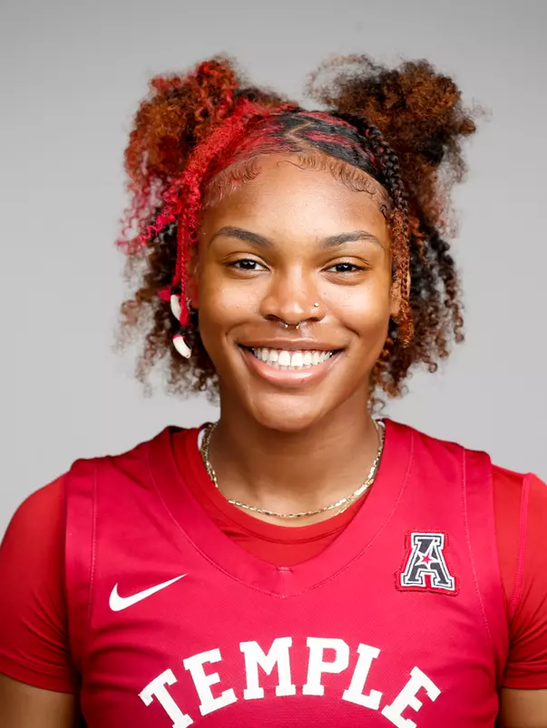 Makayla Waleed Headshot