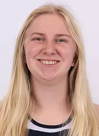 Kira Graves headshot