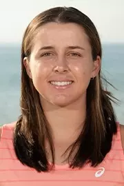 Nikki Redelijk headshot