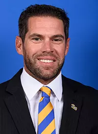 Jerry Oakes Head Shot