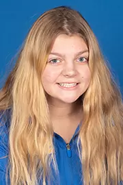 Anneliese Hohm Headshot