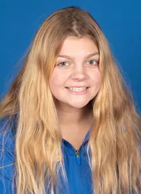 Anneliese Hohm Headshot