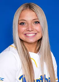 Kylie Griggs Headshot