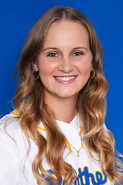 Taegen Lewellen Headshot