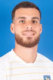 Yanis Leerman Headshot