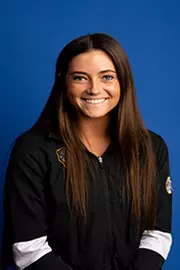 Christina Weiss 23