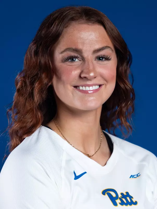 headshotofjuliannadaltoninpittuniform