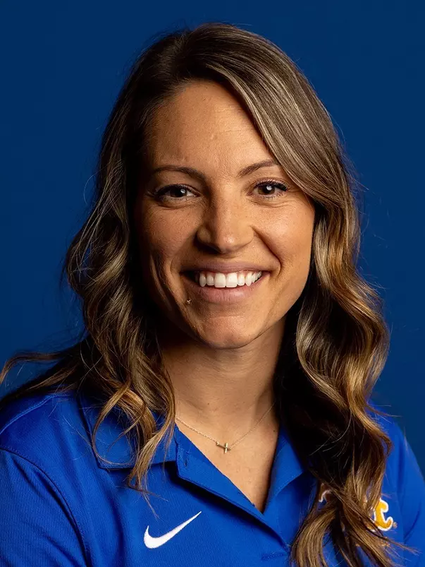 headshotofaliciaroth