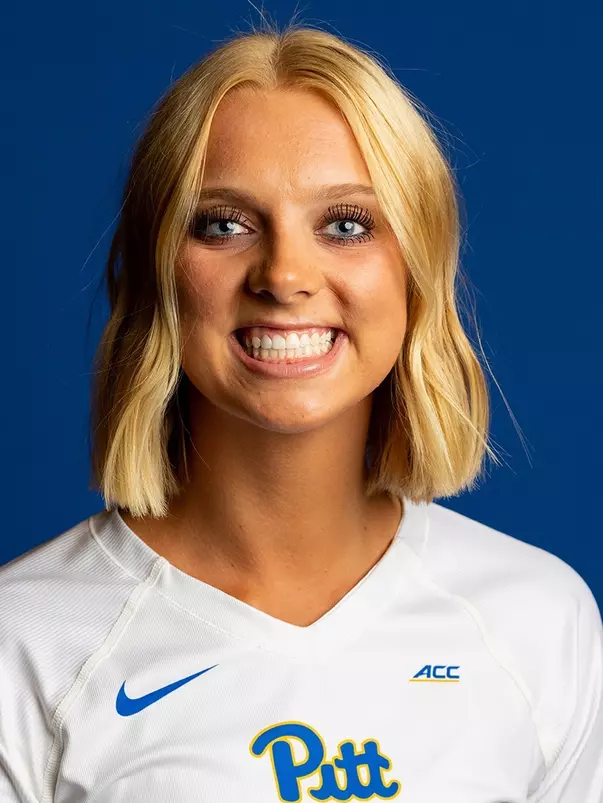 headshotofracheljepseninpittuniform