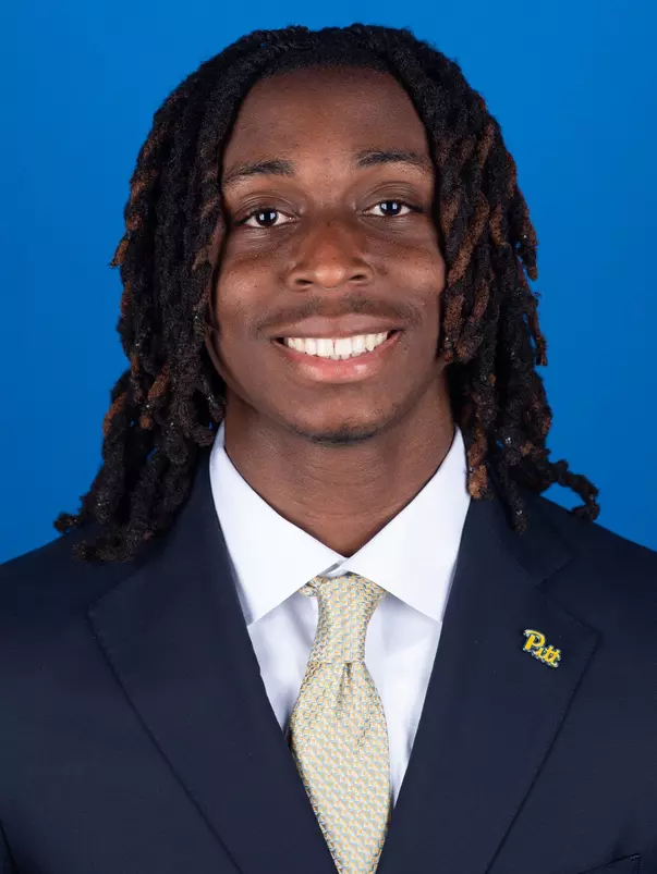 Noah Bigelow Headshot