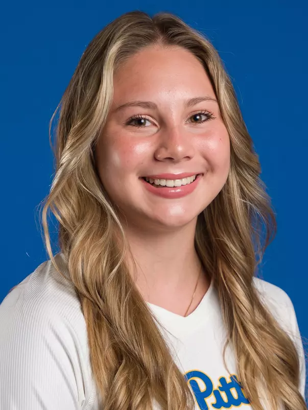 Kiana Dinn 2024 Headshot