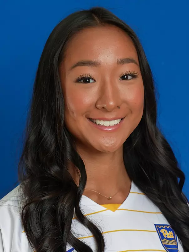 Headshot of Olivia Lee