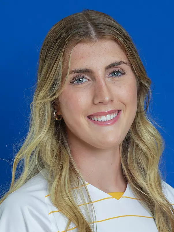 Headshot of Erika Schneider