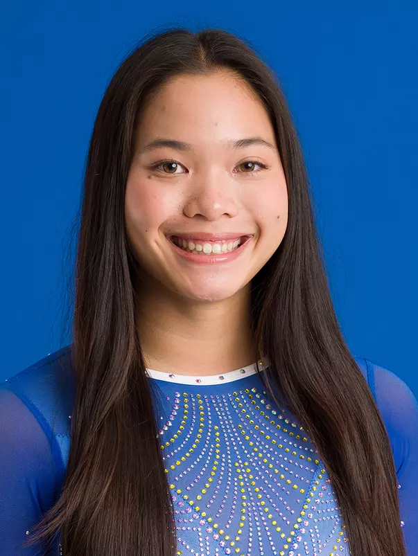 Headshot of Camryn Chiu