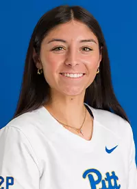 Rachel Familetti Headshot