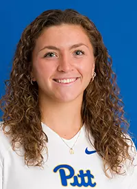 Hannah Wakefield Headshot