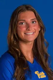 Izzy Masten Headshot
