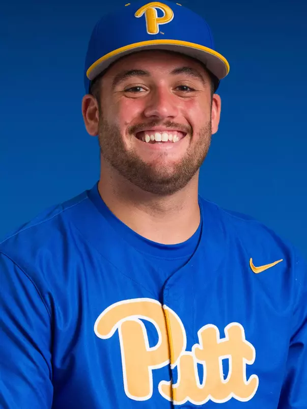 Freddy Beruvides Headshot