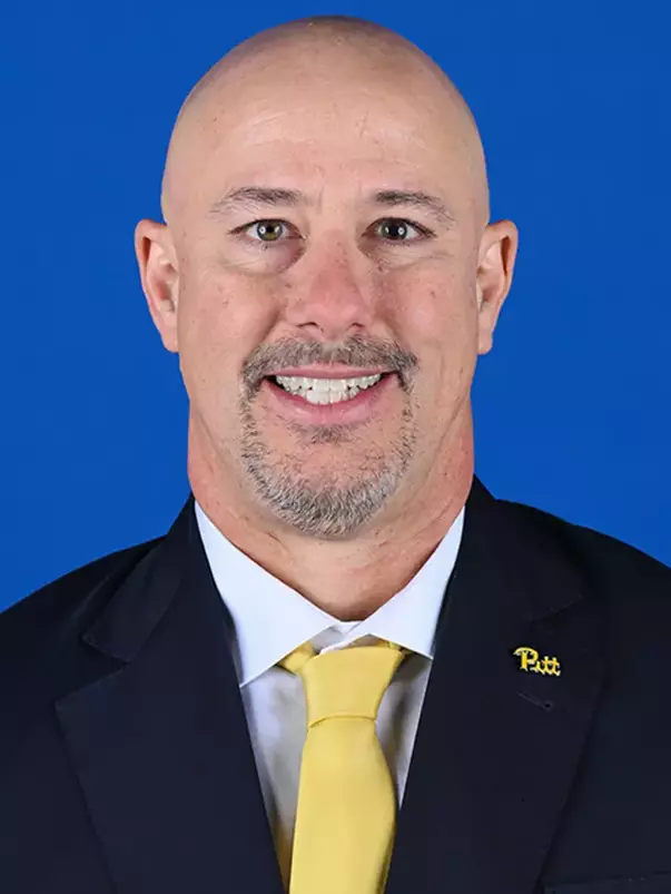 Brent Davis Headshot