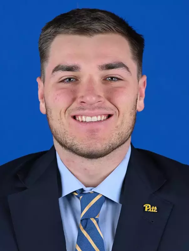 Seth Arnold Headshot