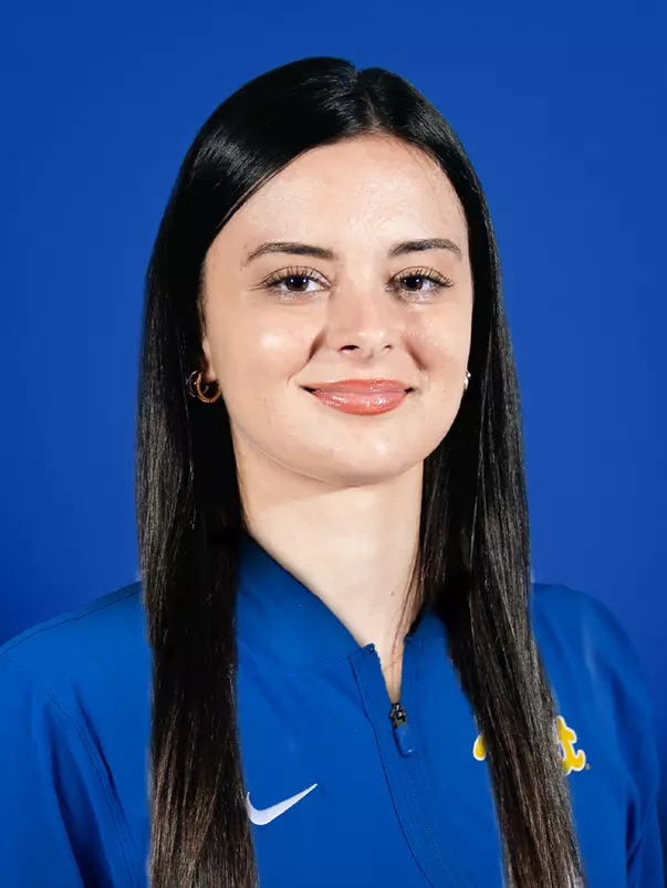 Sophia Tougas Headshot