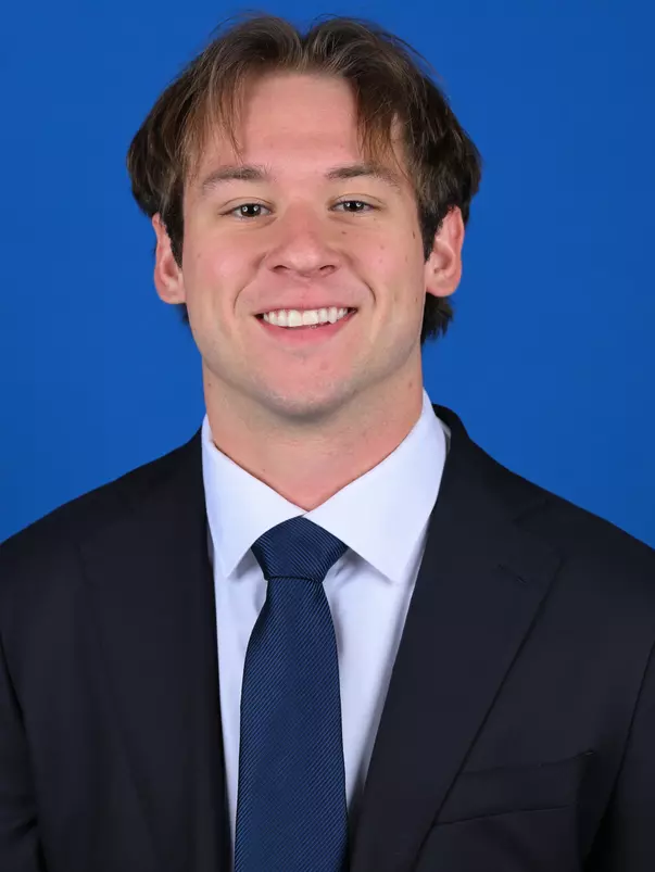 Avery Sloan Headshot