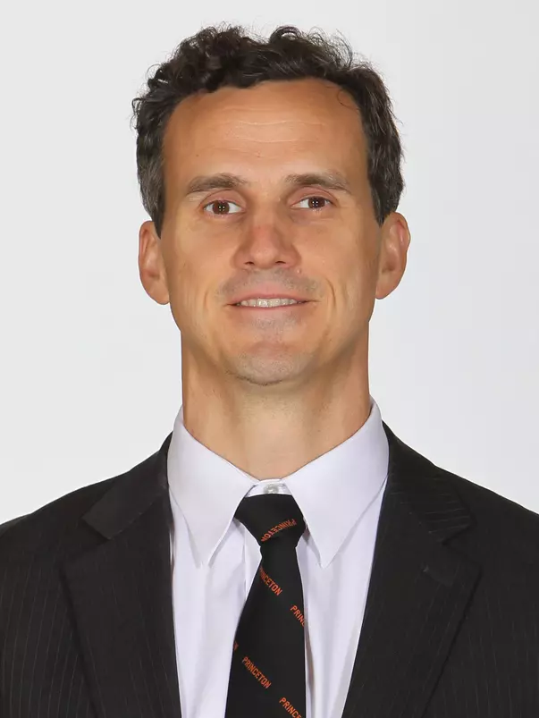Henderson Headshot
