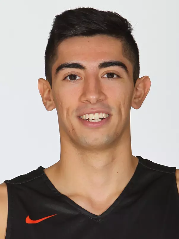 Reynoso Avila Headshot