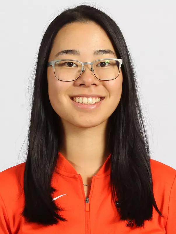 Princeton University women's golf head shots and posed photos, Princeton, NJ, September 6 2019.
