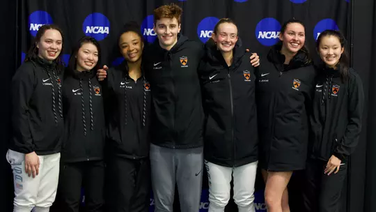 Despite Season's Early End, Fencing Class of 2023 Stands Out