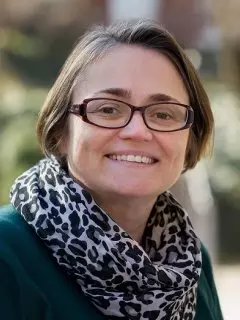 Heather Howard headshot