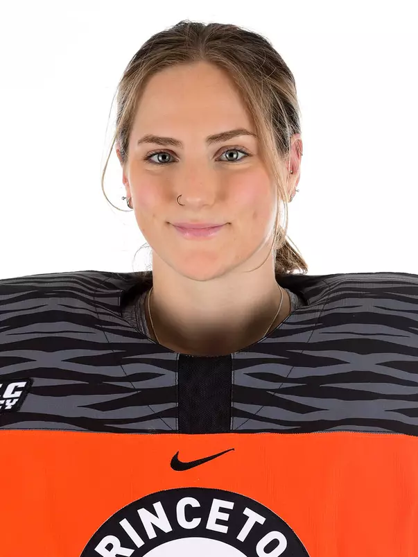 Rachel McQuigge headshot