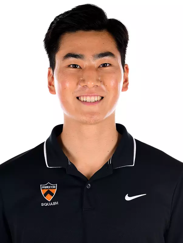 Alastair Cho headshot