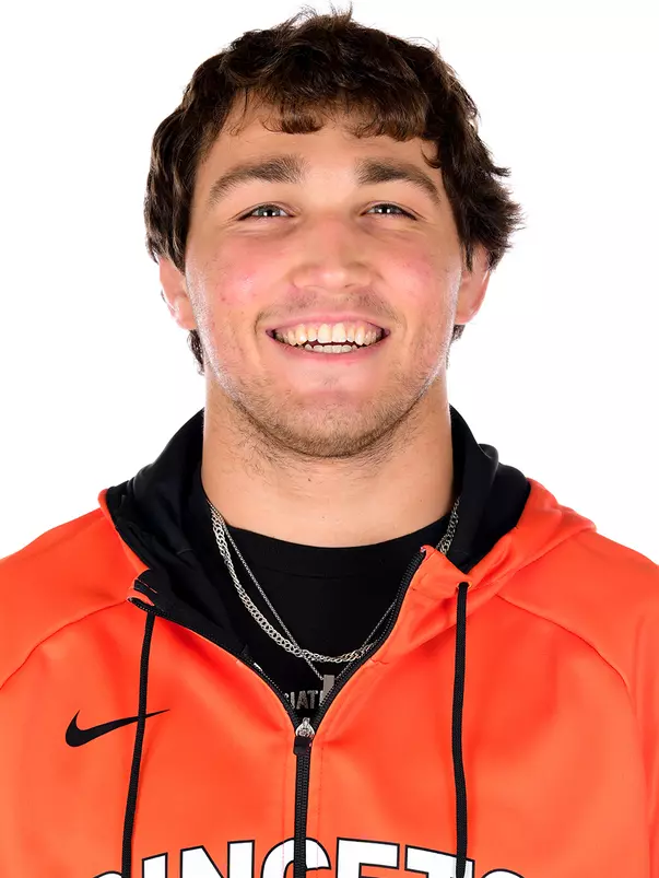 Travis Stefanik headshot