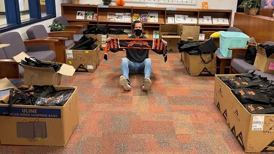 PVC & Princeton's Class Of 1980 Donate 1,000 Books To Columbus Elementary School