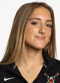 Lily Feinerman Headshot