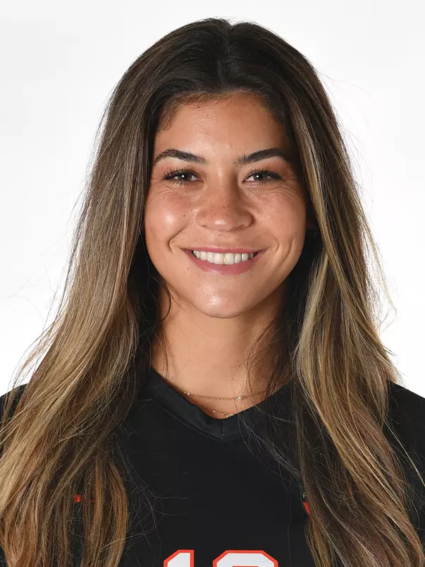 Alexis Hiltunen headshot