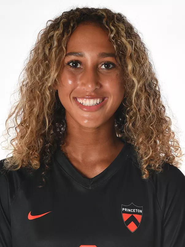 Ryann Brown headshot