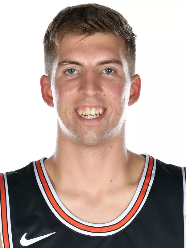 Charlie Bagin Headshot