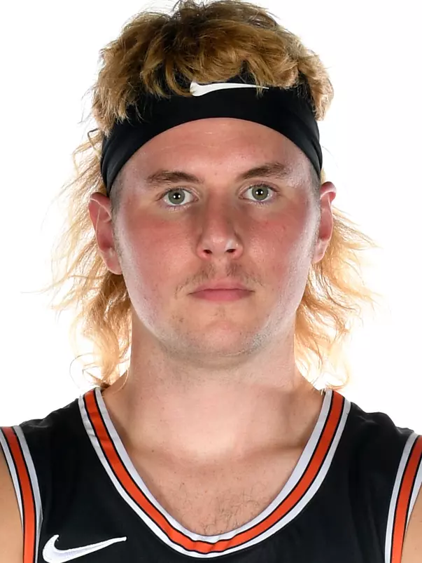 Konrad Kiszka Headshot