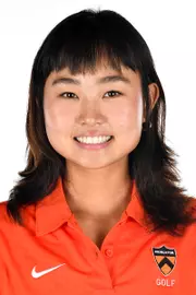 Kyung Eun Lee headshot