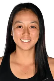 Victoria Hu Headshot