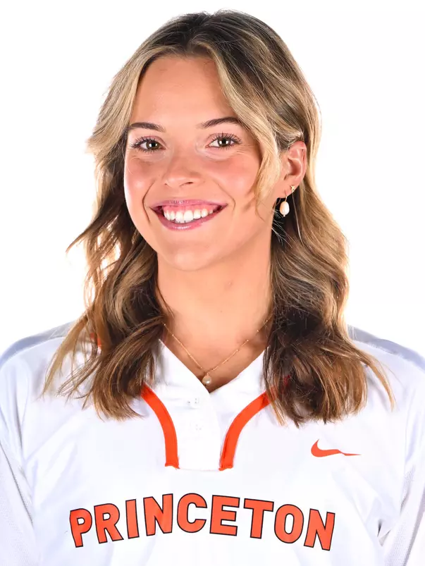 Molly Chambers headshot