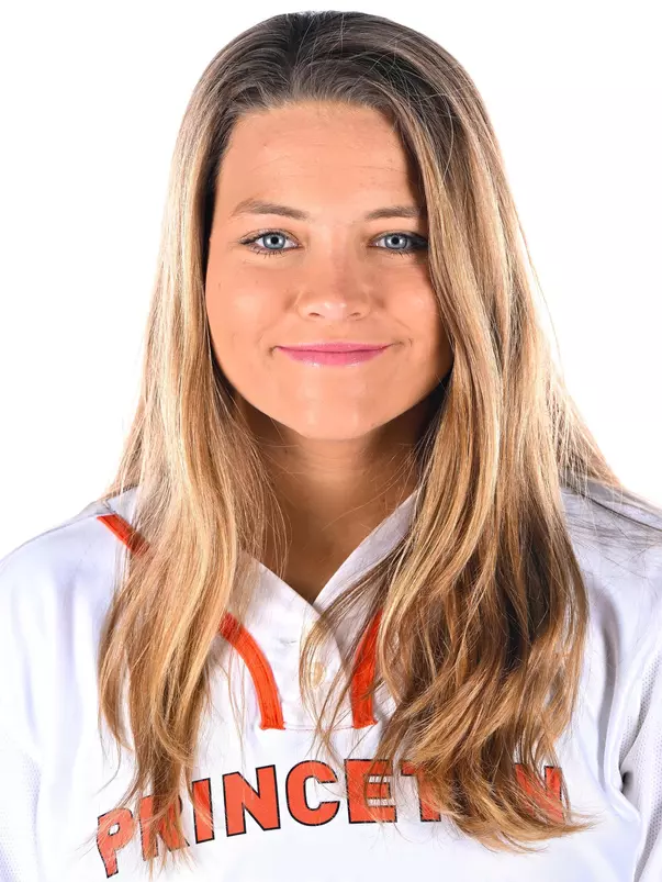 Gianna Mavica headshot