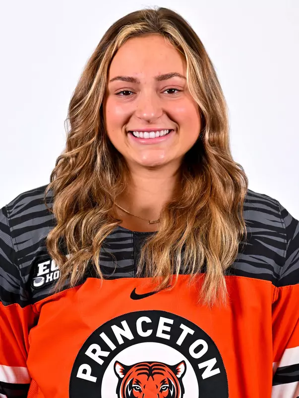 Emma Dornseif headshot