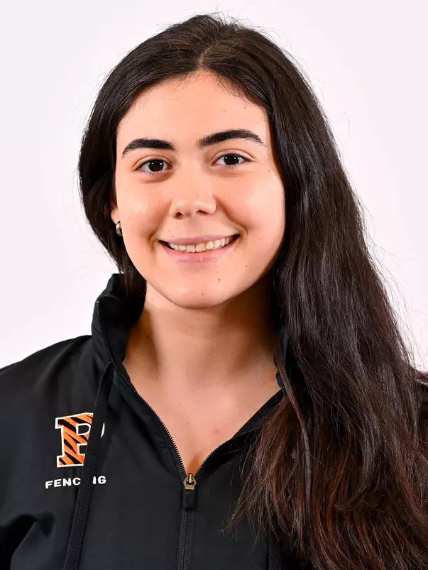 Mikaela Avakian headshot